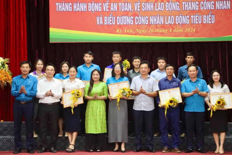 Huyện Kỳ Anh: Lễ phát động Tháng hành động về An toàn, vệ sinh lao động và Tháng Công nhân năm 2024